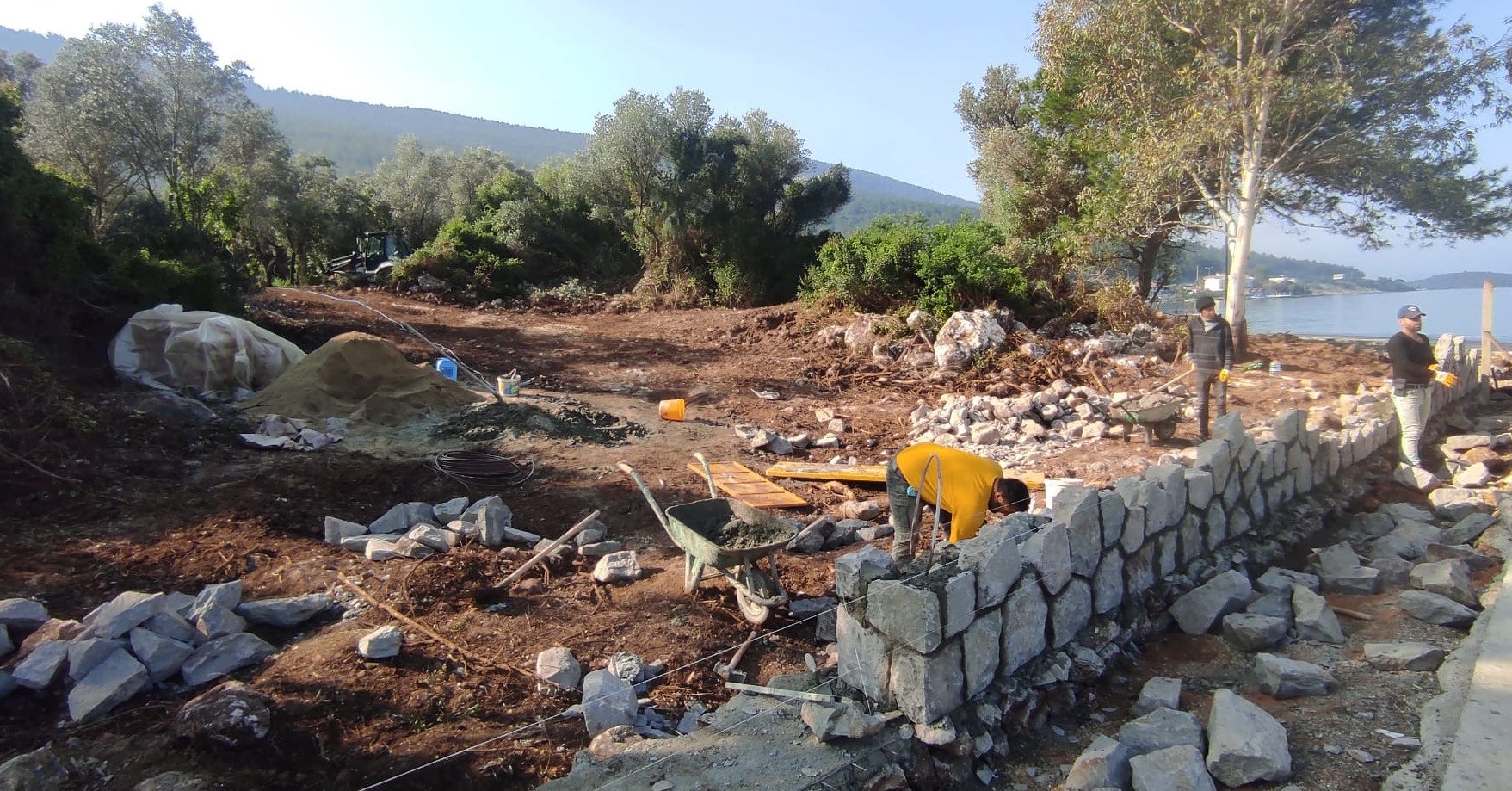 Bodrum'da kesin korunacak hassas alanı kaçak yapılarla doldurdular