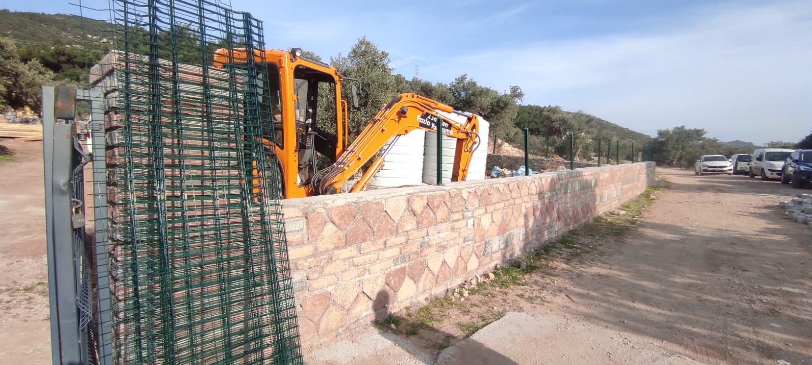 Bodrum'da kesin korunacak hassas alanı kaçak yapılarla doldurdular