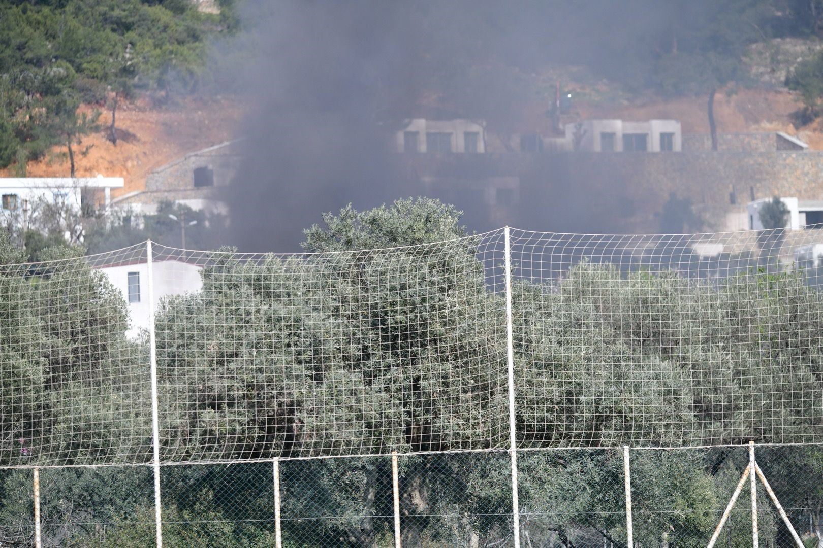 Bodrum Yalıçiftlik’te konteynerler alev alev yandı