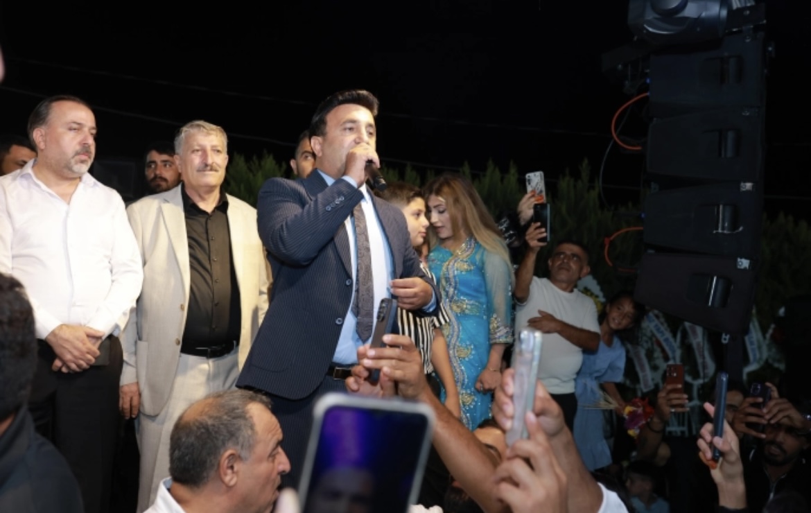 Bodrum’da Binlerce Kişilik Görkemli Düğün: Polat ve Akıcı Aileleri Akraba Oldu