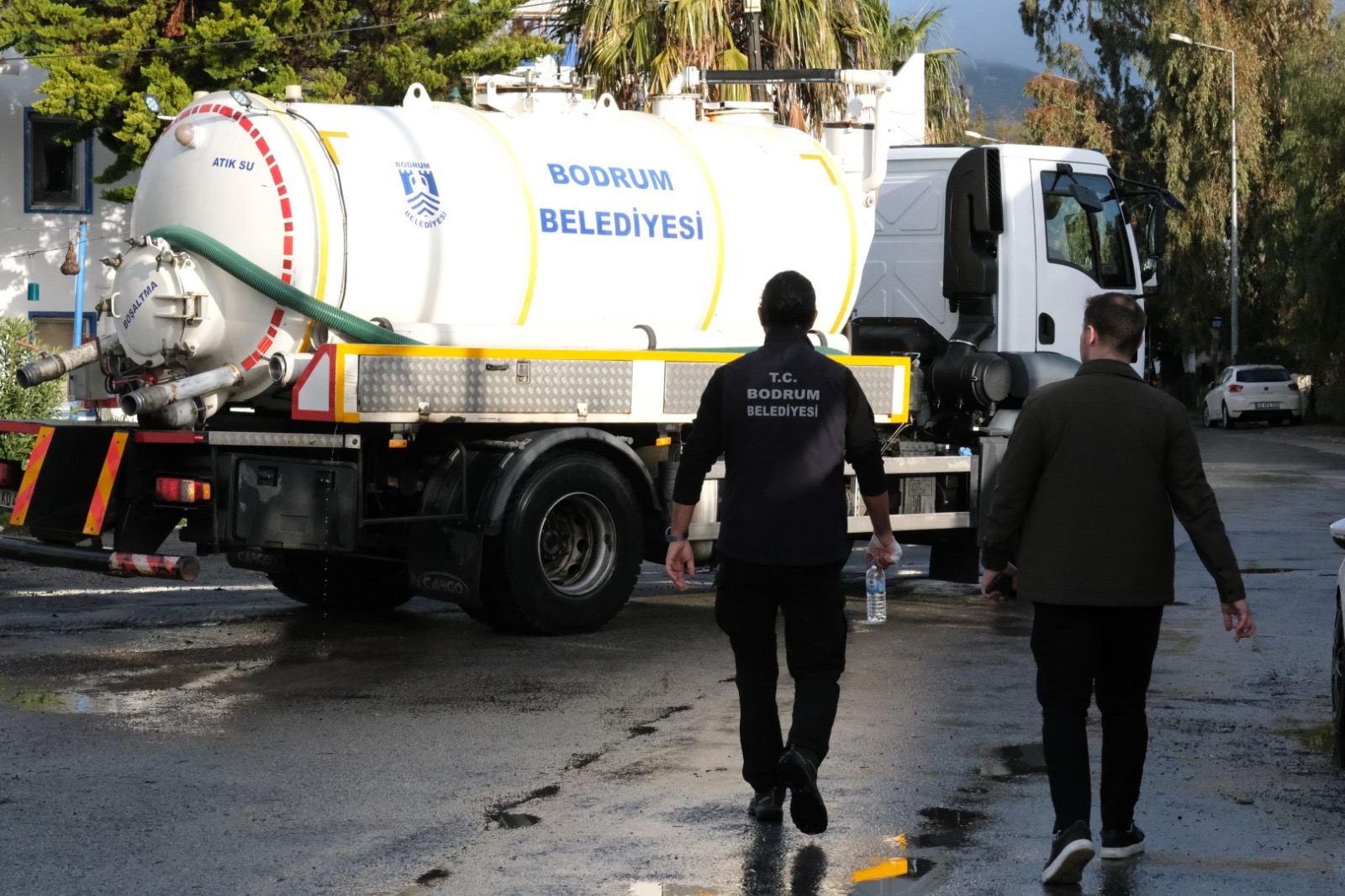 Bodrum'da şiddetli yağıştan 109 ev ve iş yeri ile 4 araç etkilendi