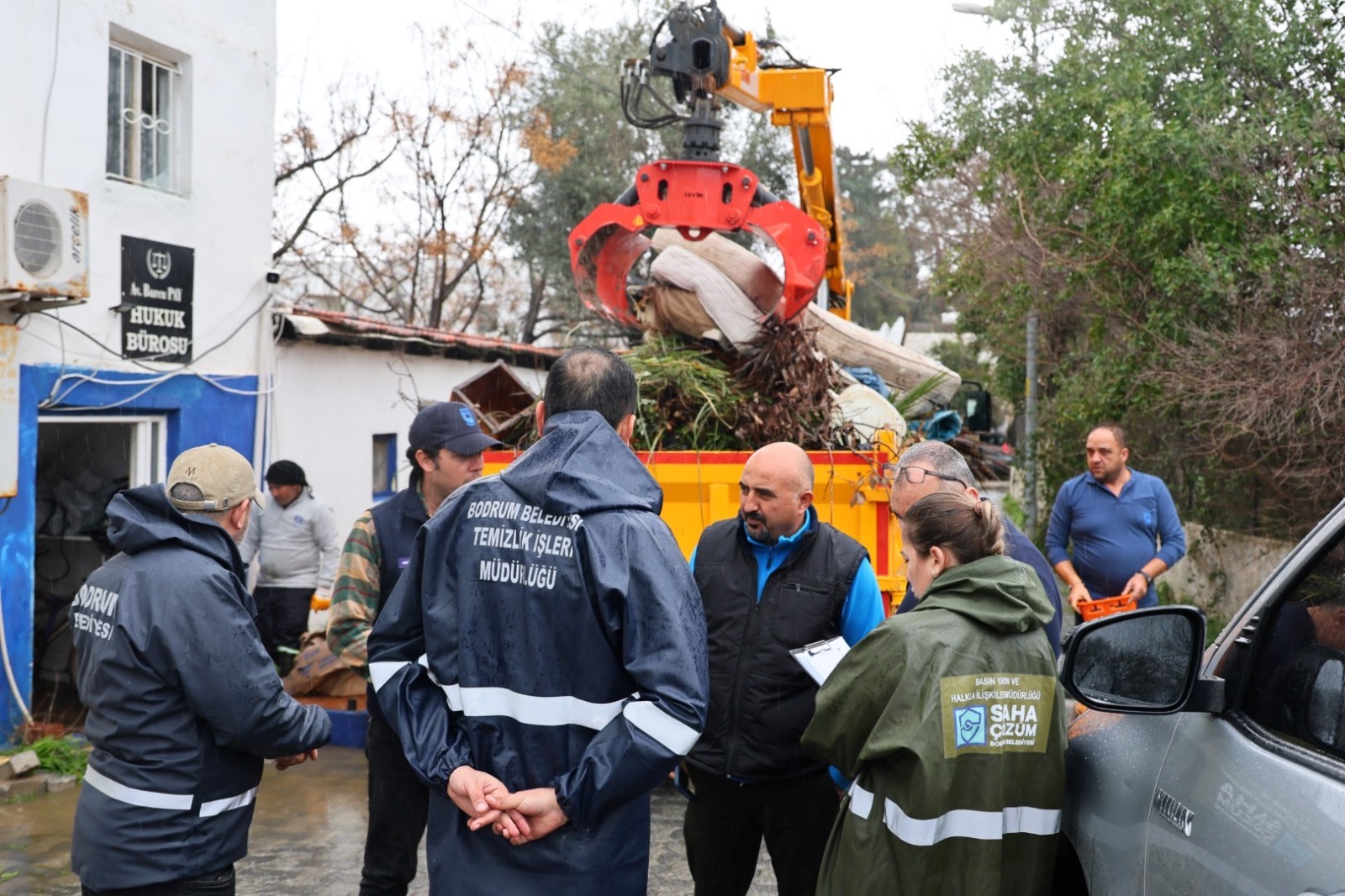 Bodrum'da şiddetli yağıştan 109 ev ve iş yeri ile 4 araç etkilendi