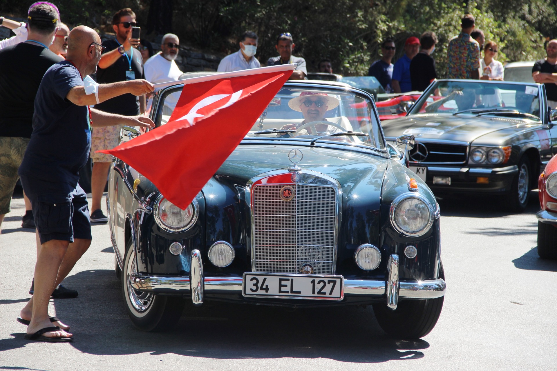 SERVET DEĞERİNDEKİ KLASİK OTOMOBİLLER BODRUM'DA