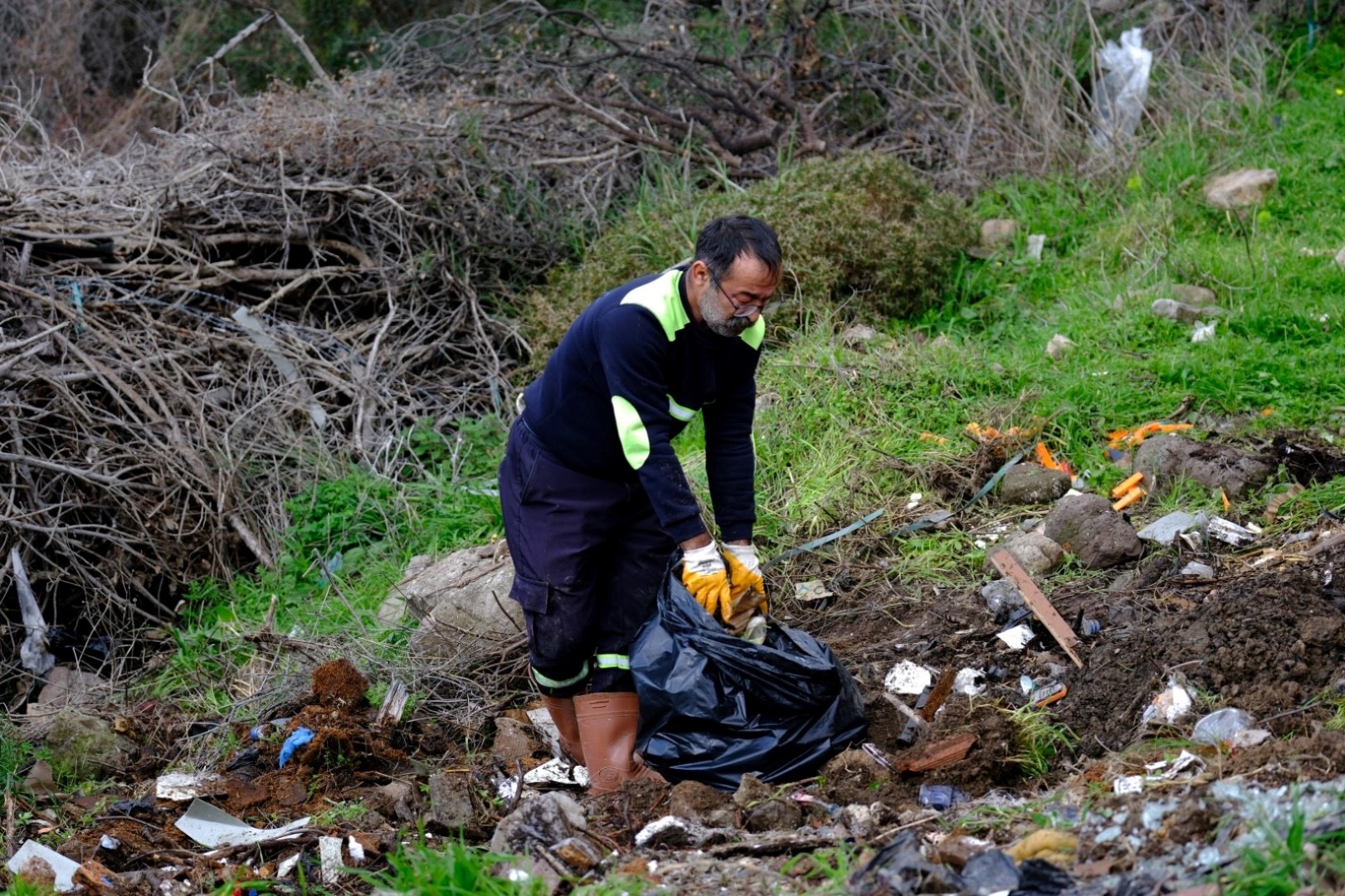 Çevre kirliliğiyle mücadele çalışmaları sürüyor 