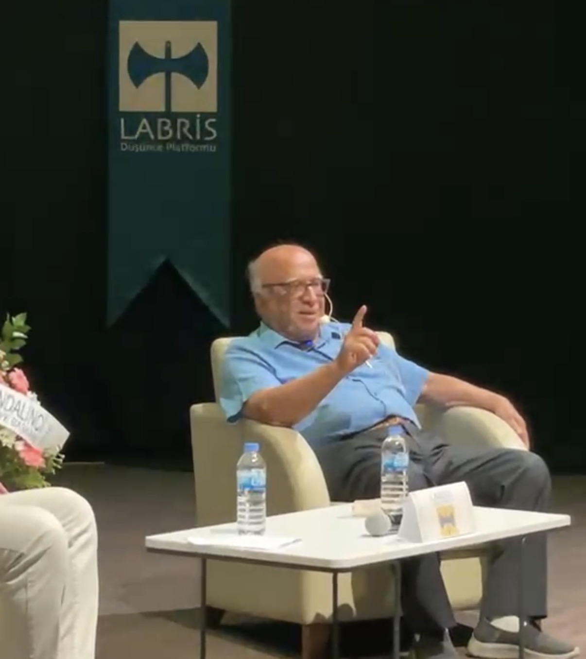 Türkiye’nin Önde Gelen Felsefecilerinden Prof. Dr. Ahmet Arslan’a Bodrum’da Yoğun İlgi