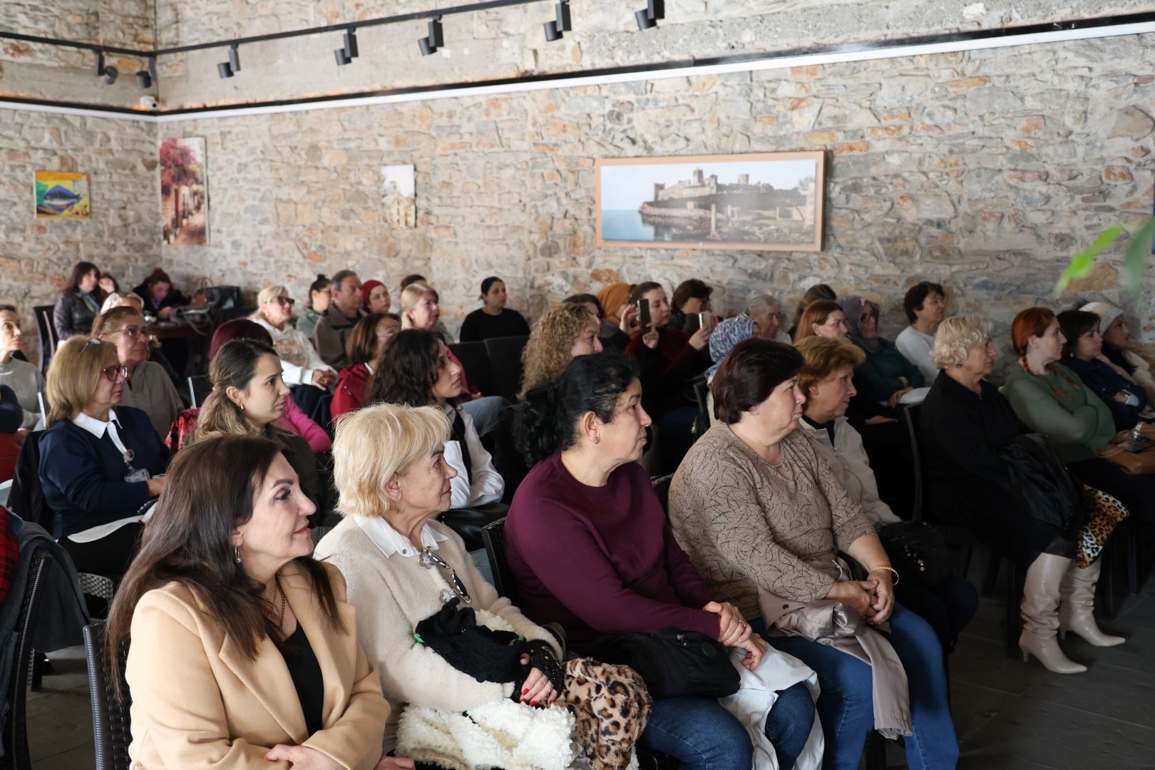 Bodrum’da Kadın Girişimciler için E-Ticaret Semineri Düzenlendi