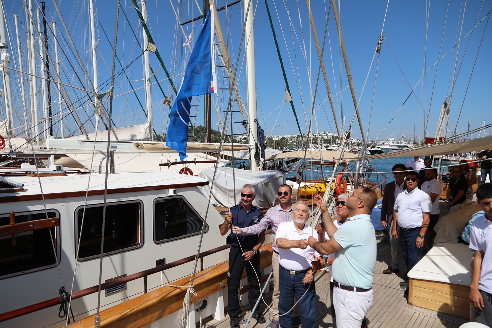 STS Bodrum Okul Gemisi’ne mavi bayrak