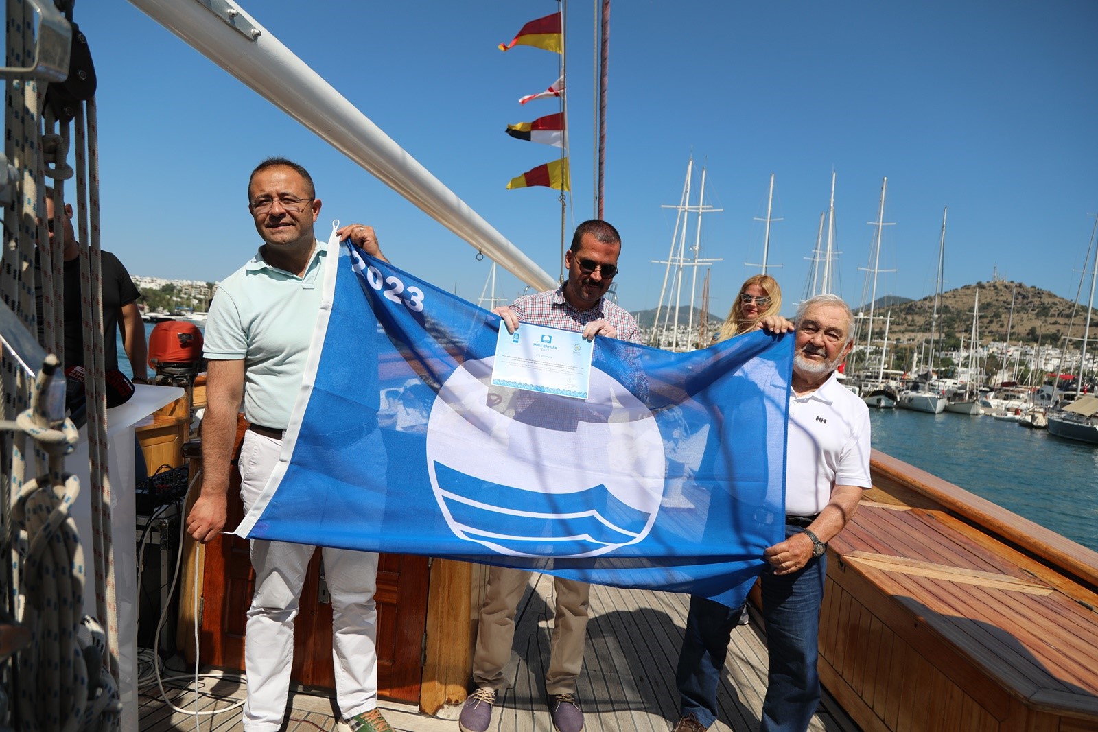 STS Bodrum Okul Gemisi’ne mavi bayrak