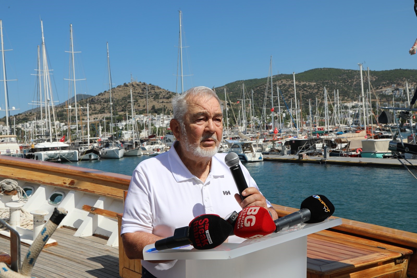 STS Bodrum Okul Gemisi’ne mavi bayrak