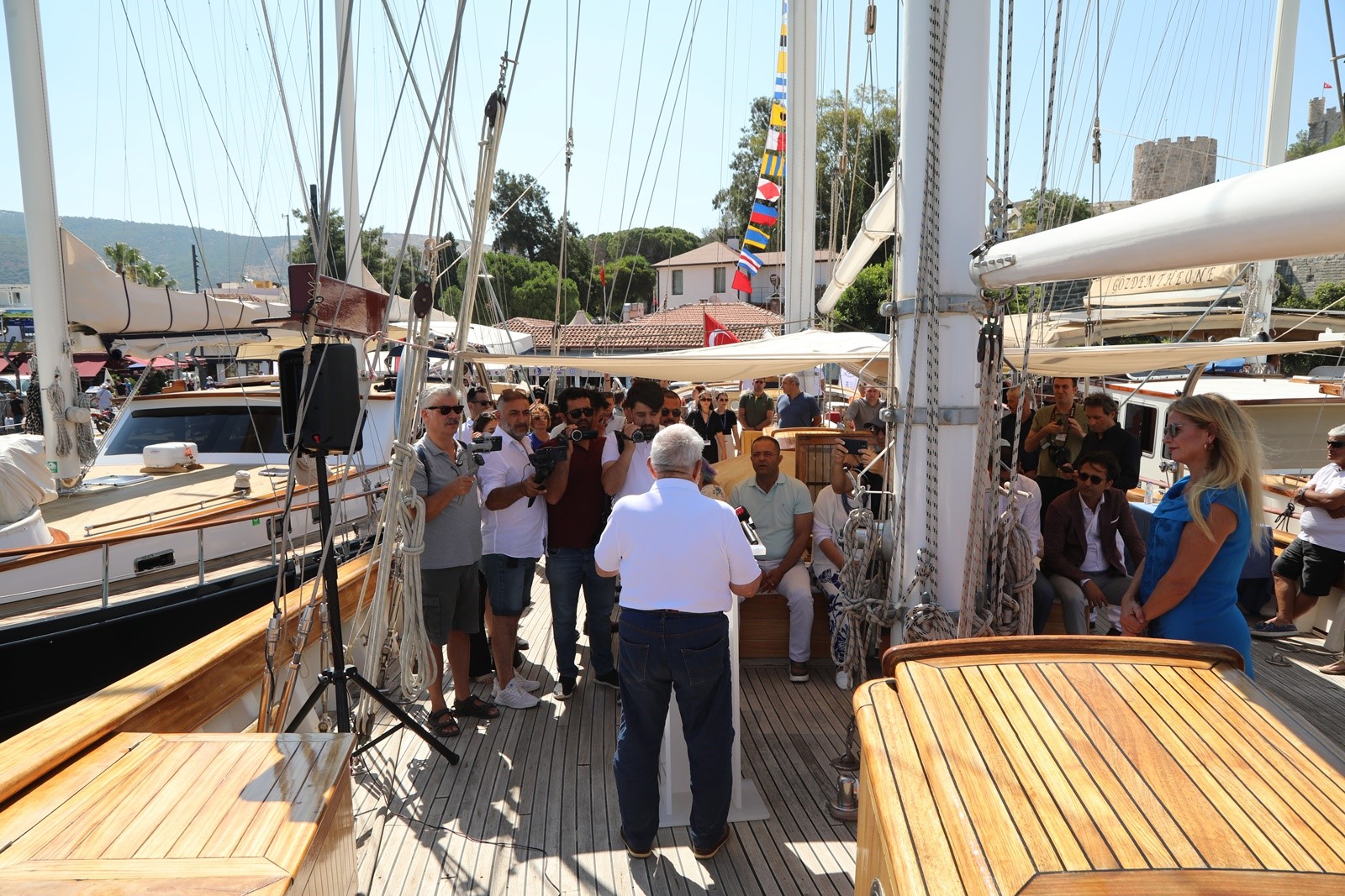 STS Bodrum Okul Gemisi’ne mavi bayrak