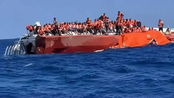 Son dakika... KKTC açıklarında yolcu gemisi battı: Can kayıpları var