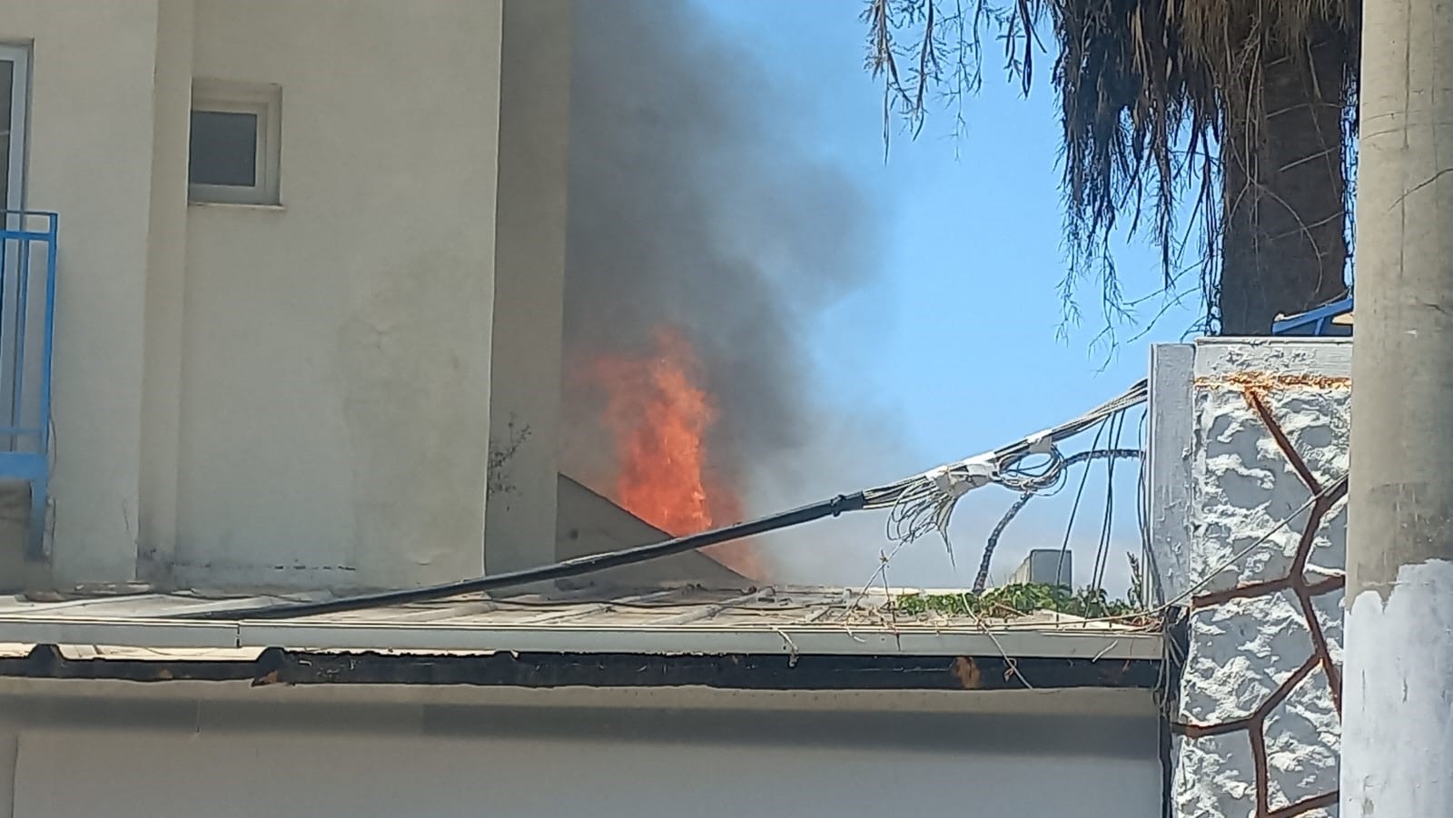 Otelde çıkan yangın panik yaşattı 