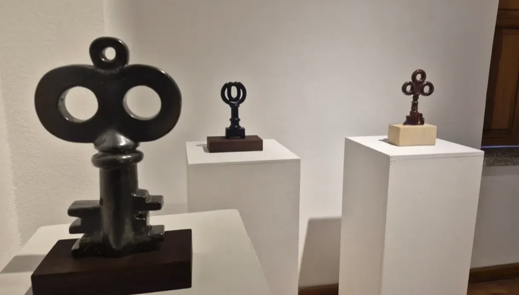 Bodrum Kent Müzesi ve Akademia’da Bodrum Hakimi Sergisi Açıldı, Kitabı İmzalandı