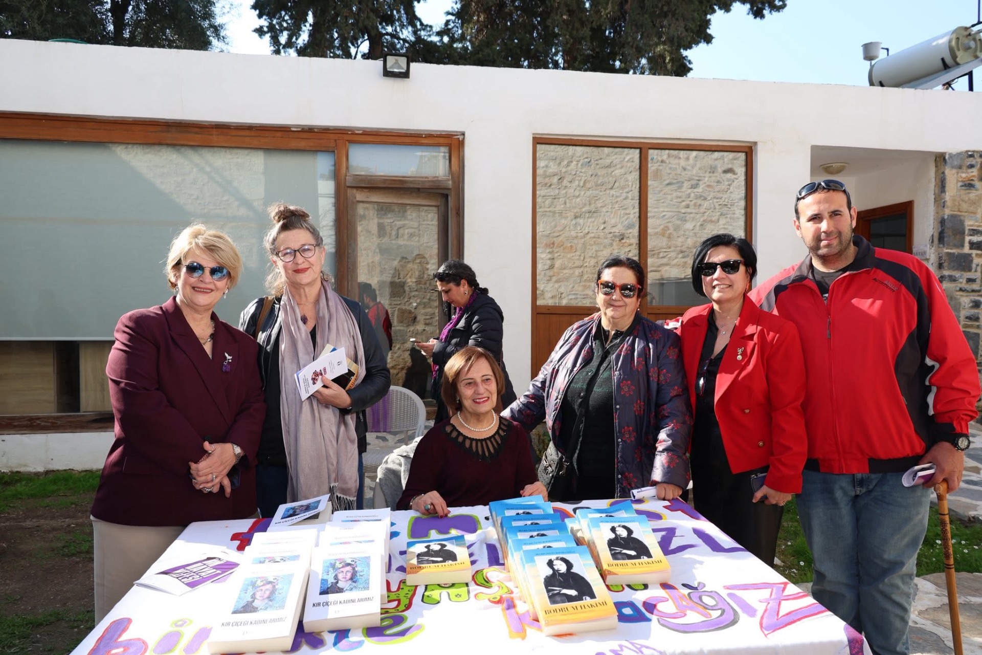 Bodrum Kent Müzesi ve Akademia’da Bodrum Hakimi Sergisi Açıldı, Kitabı İmzalandı