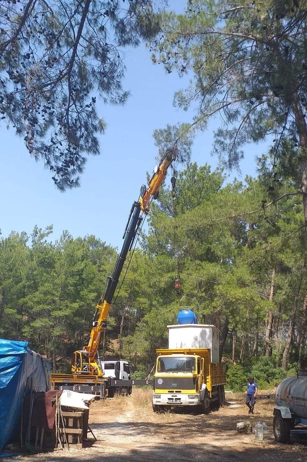 Muğla B. Belediyesi, Akbelen Ormanı savunucularının seyyar tuvaletine el koydu!