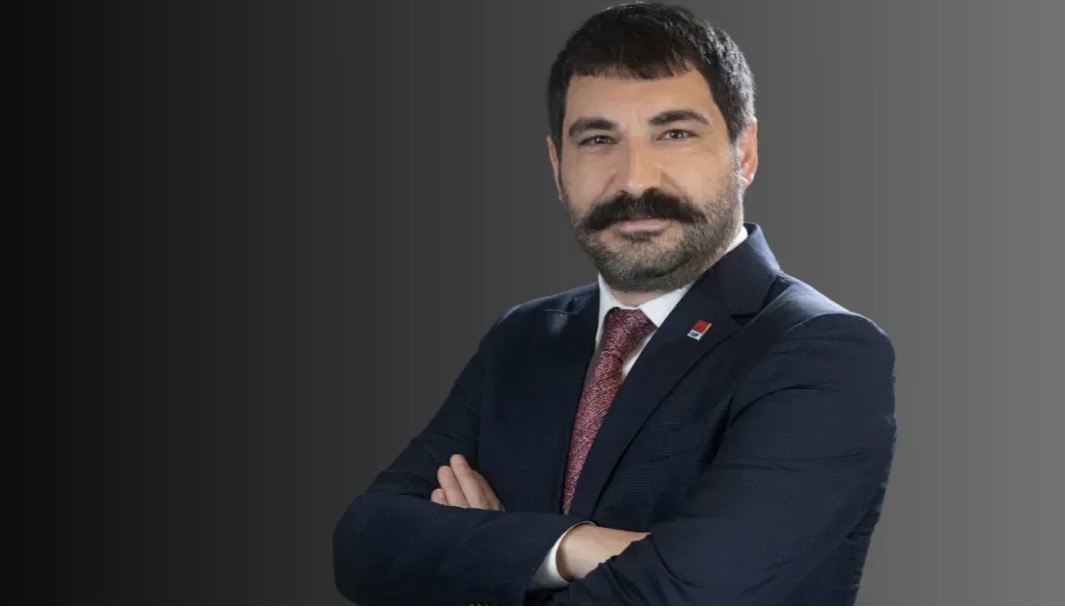 Niyazi Atare Belediye Koordinatörlük görevinden istifa etti