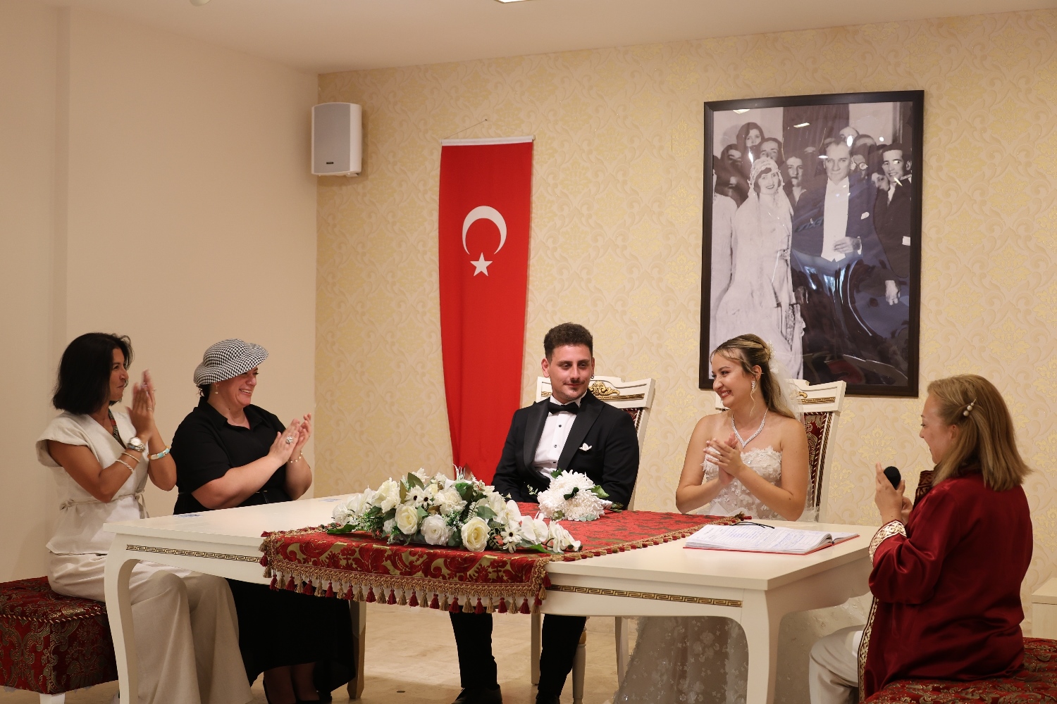 Turgutreis’te Nikâh Hizmetlerine Yoğun İlgi