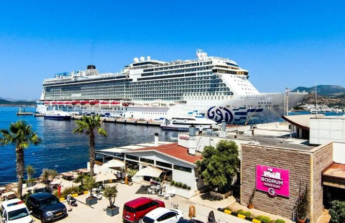 Bodrum Cruise Port, sezonu 116 gemi ve 138 bin yolcuyla kapattı