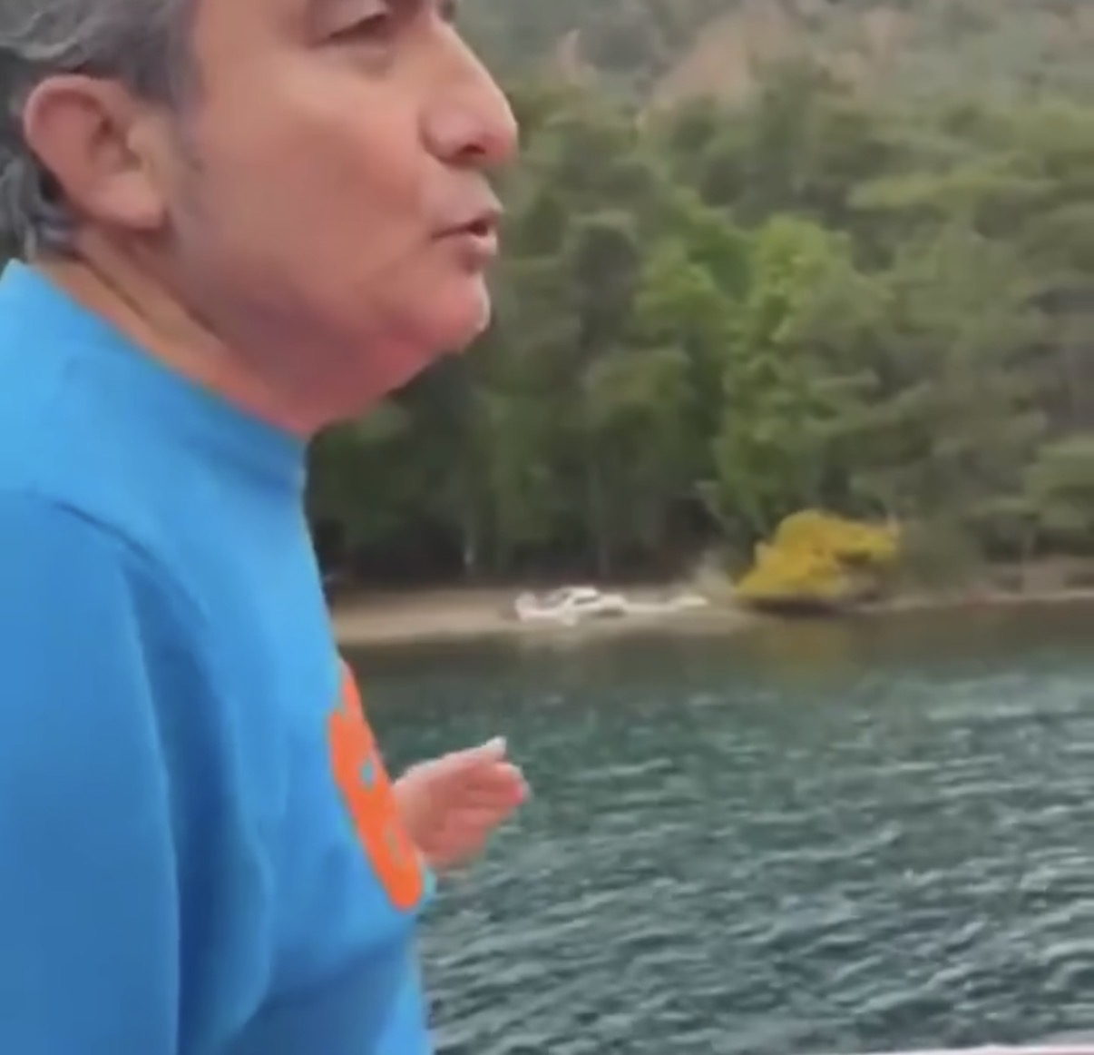 Sahil Koruma, denize beton dökenleri değil, dökme diyenleri engelledi!