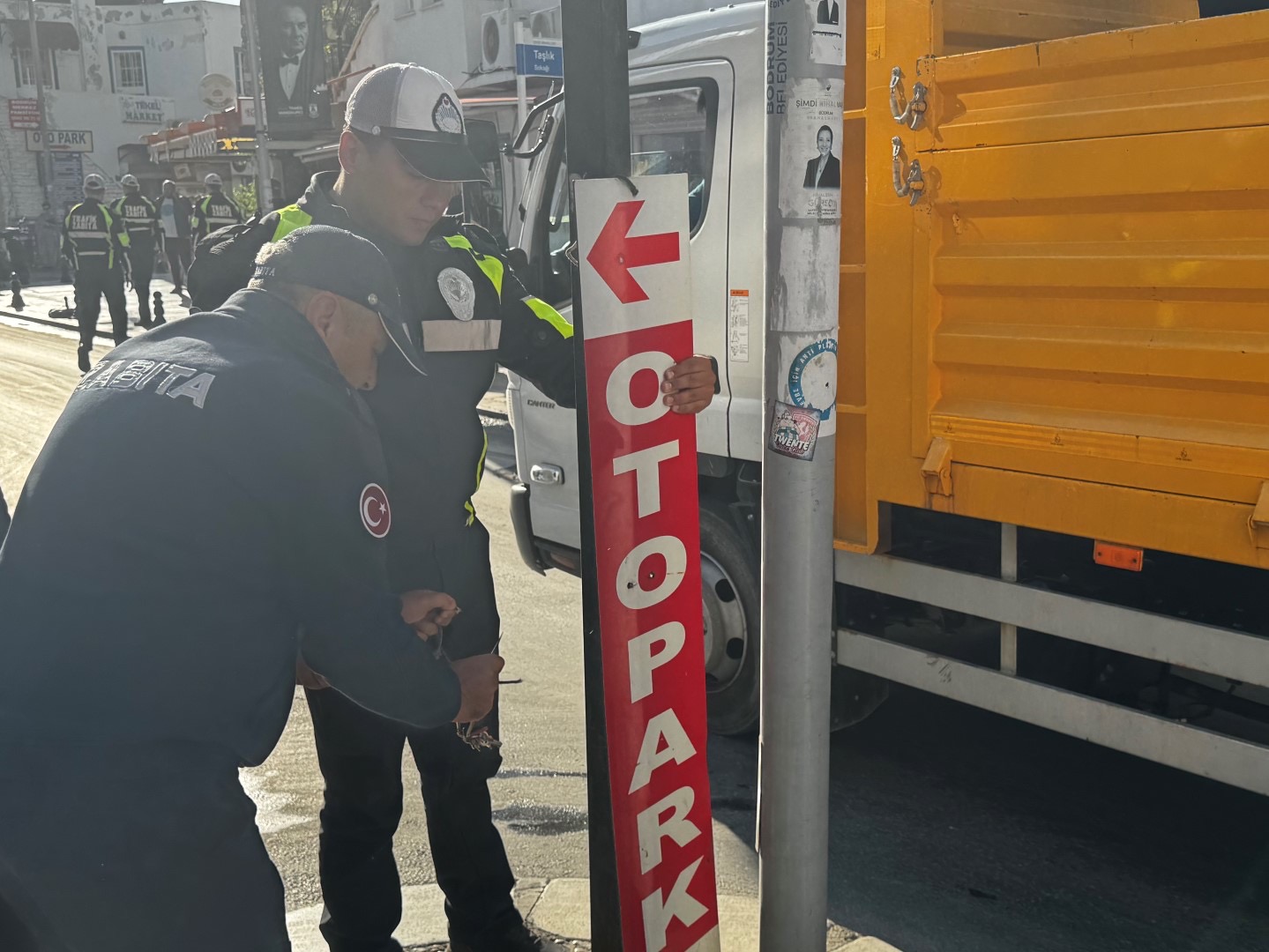 Bodrum’da Kamusal Alanlar İşgallerden Temizleniyor