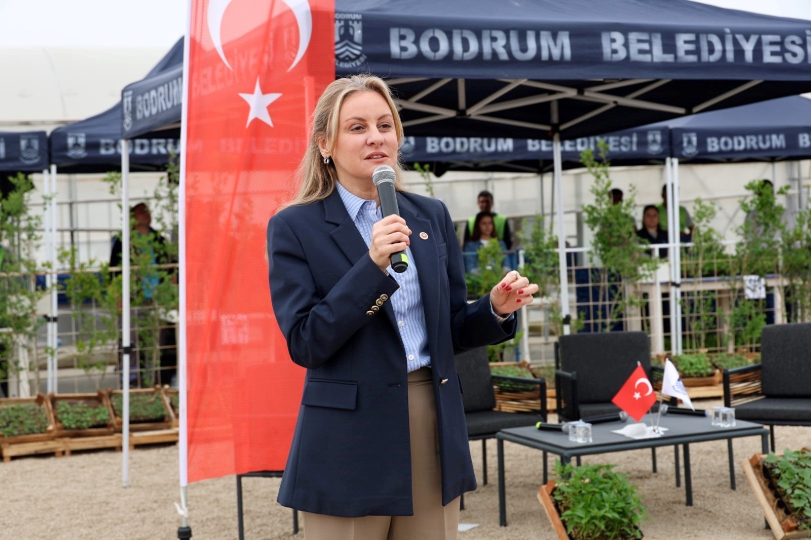 ‘Üreten Bodrum Buluşması’nda üreticilere fide dağıtıldı