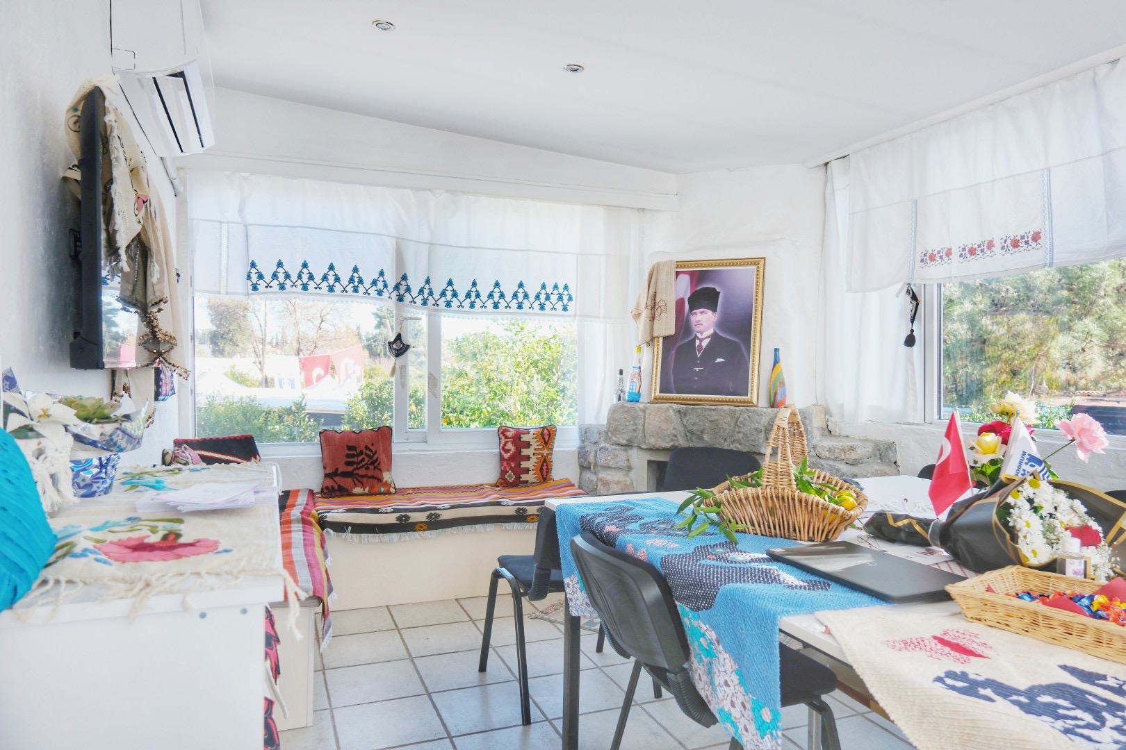 Belediyeden 25 Kasım’a Özel Açılış: Bitez Kadın Yaşam Merkezi Açıldı