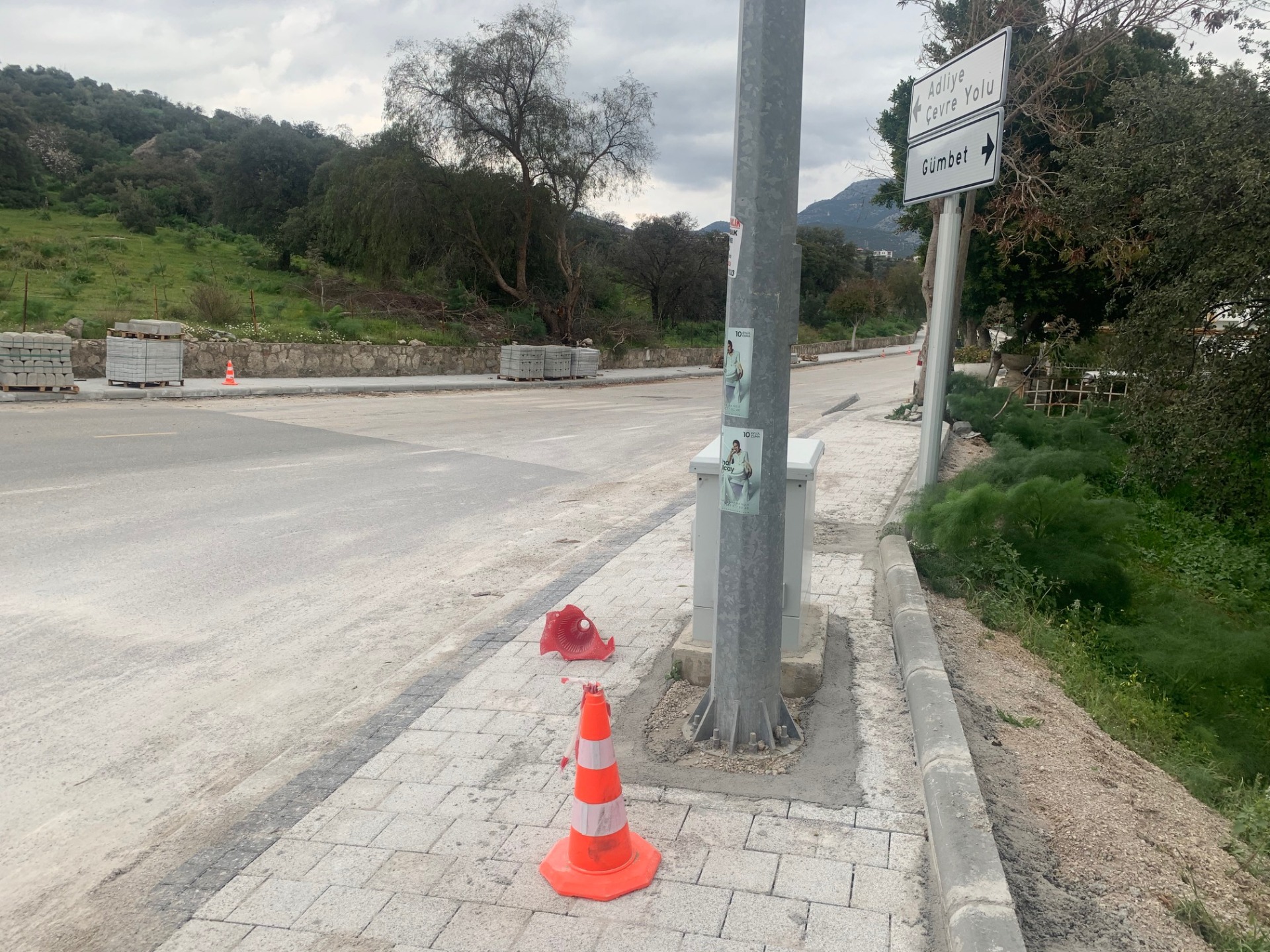 BİTEZ'DE YOL ve ALT YAPI FİYASKOSU