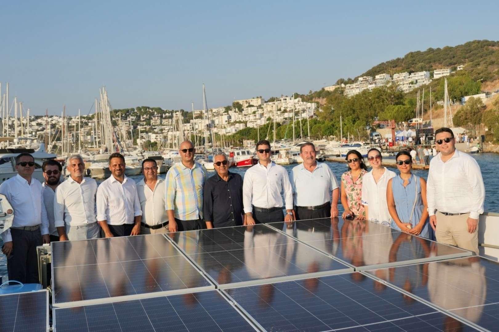 BODRUM BELEDİYESİNDEN BİR İLK: YÜZER DENİZ SUYU ARITMA PLATFORMU TANITILDI