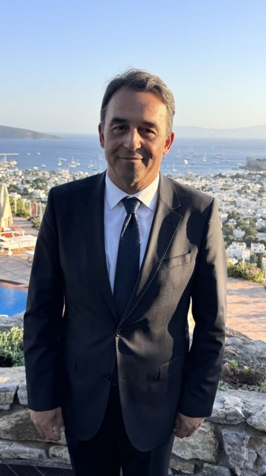 22. Uluslararası Bodrum Bale Festivali Kuğu Gölü ile başladı