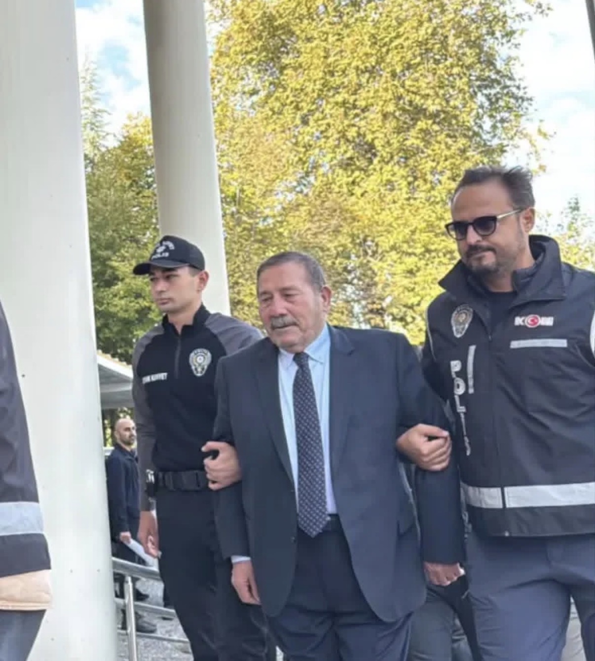 Milas Belediye Başkanı Fevzi Topuz ve 19 şüpheli adliyeye sevk edildi