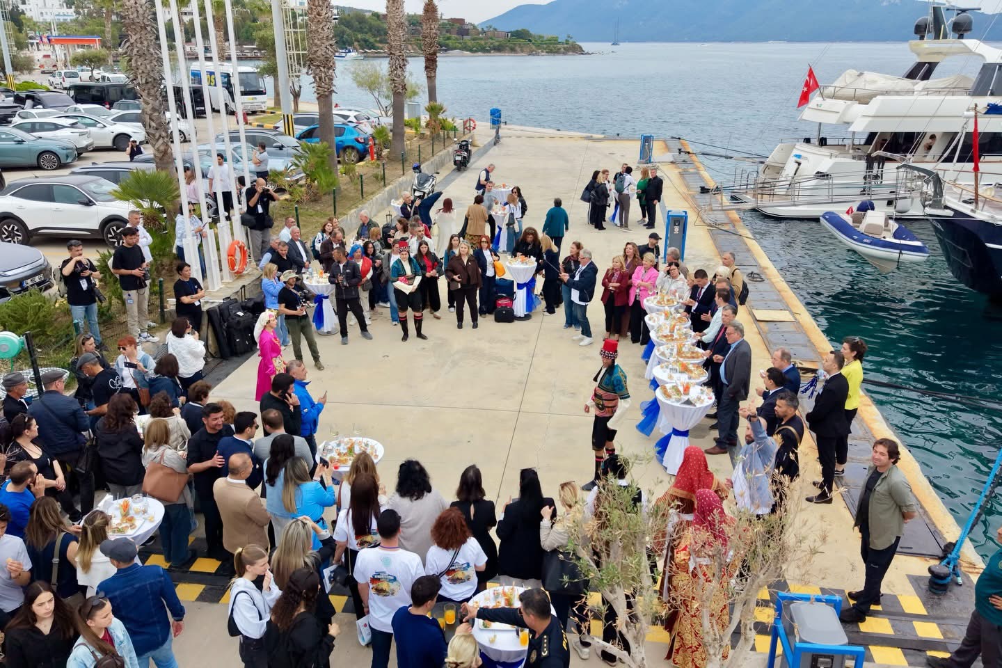 Bodrum’da Uluslararası İki Yaka Kültür Festivali başladı