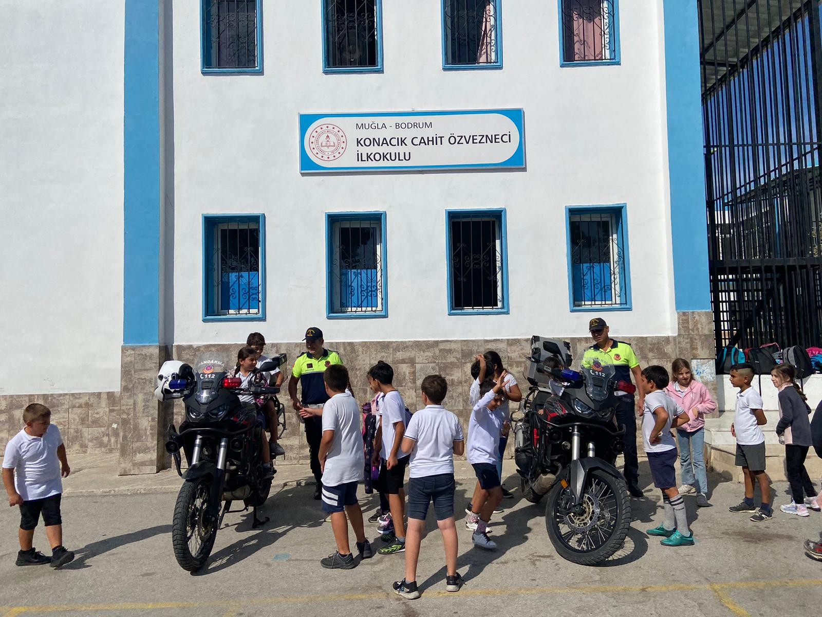 Jandarmadan öğrencilere 'trafik güvenliği' semineri