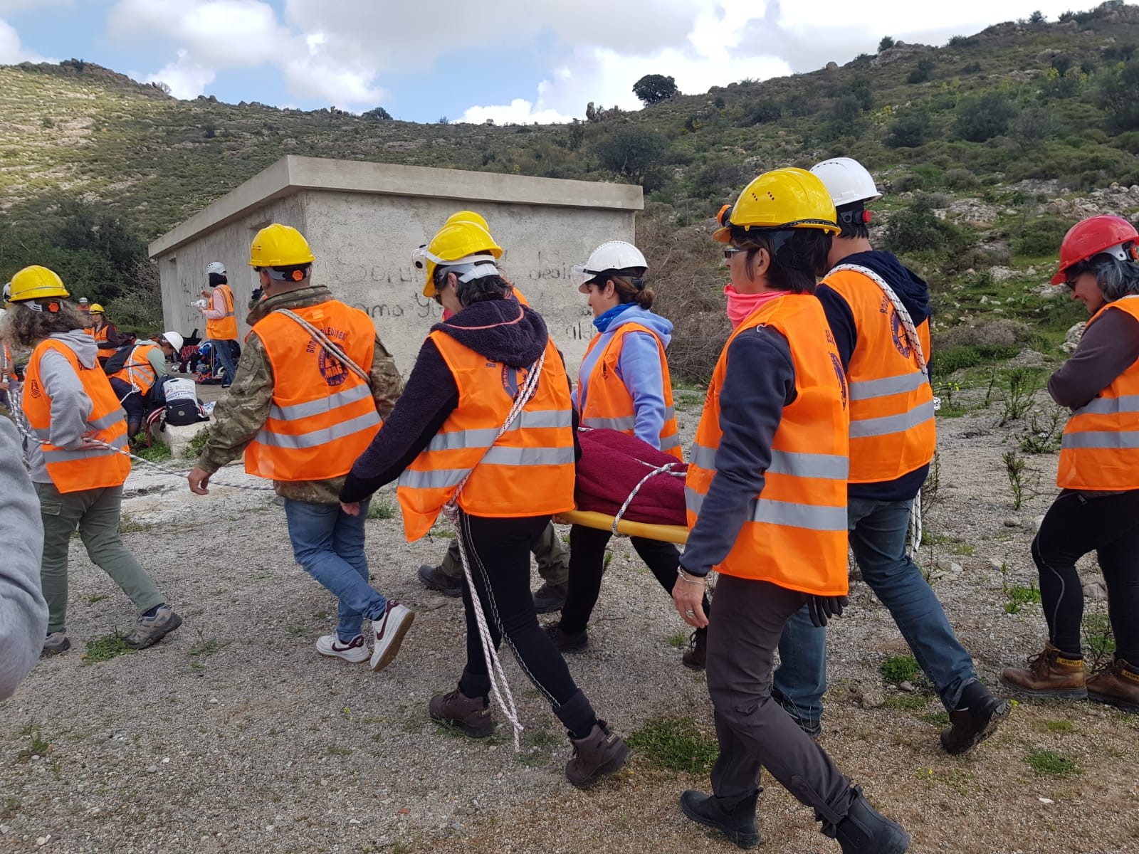 Mahalle Afet Gönüllüleri Acil Müdahale gönüllü eğitimleri tamamlandı