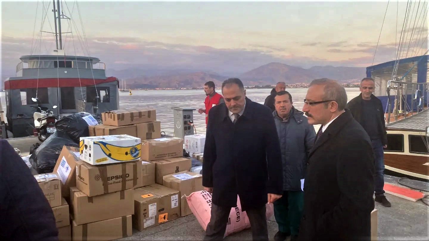 Rodos Adası'ndan da yardım gönderildi 