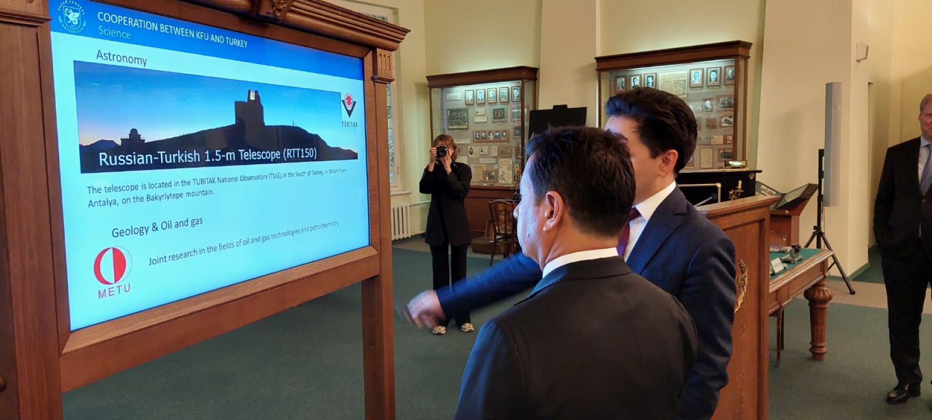 Başkan Aras, Kazan Dijital Haftası`na Katıldı