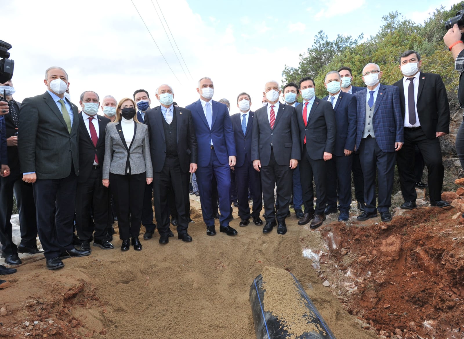 ALTYAPI PROJESİNİN TEMELİ BAKAN ERSOY'UN KATILIMIYLA ATILDI