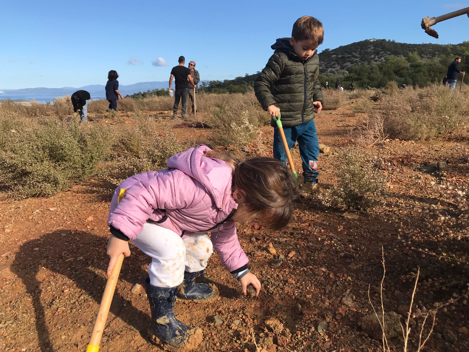 BODRUM OFFROAD KULÜBÜ YANAN ORMANLARIN YARASINI SARIYOR