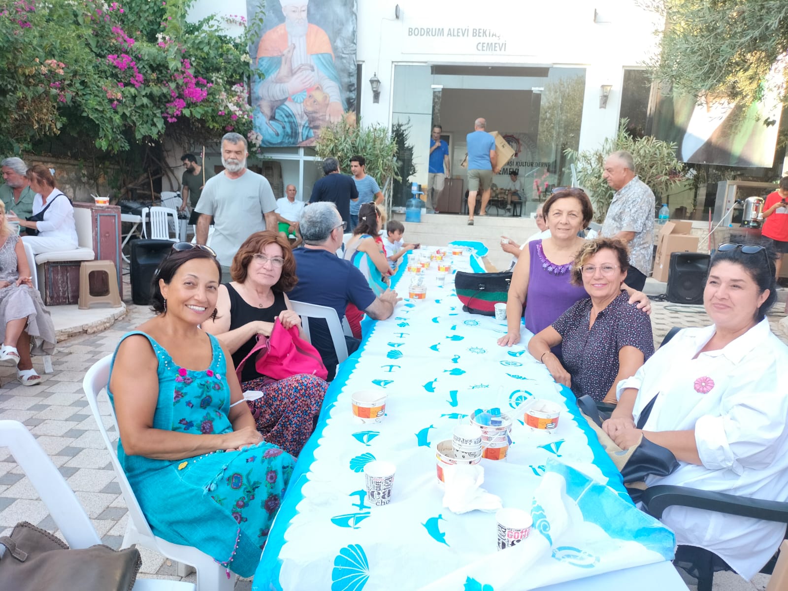 Bodrum'daki aşure etkinliğinde 2 bin kişi bir araya geldi