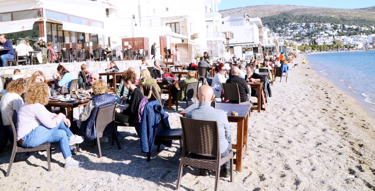 Kar yağmayınca tatilcinin tercihi sıcak Bodrum oldu