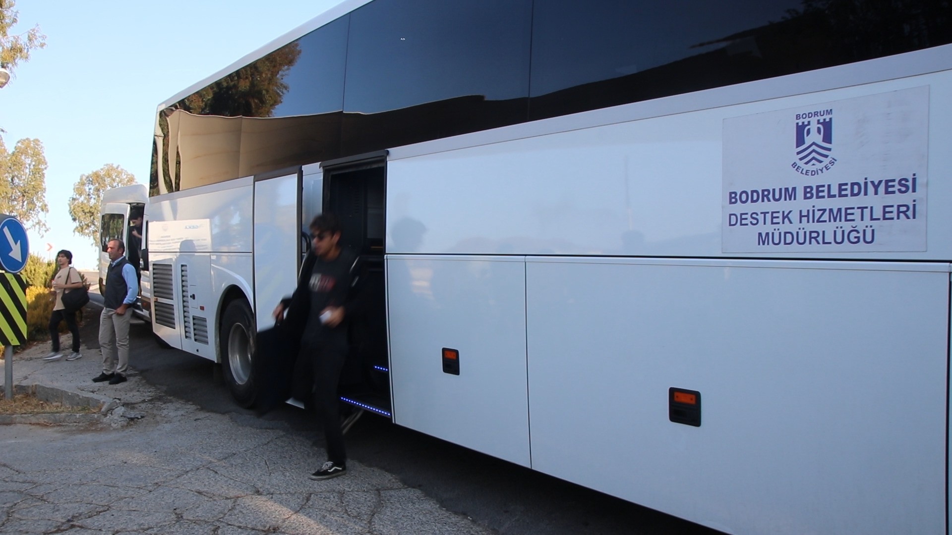 Belediyeden, öğrencilere ulaşım desteği