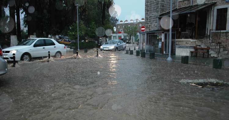 METEOROLOJİ'DEN SAĞANAK YAĞIŞ UYARISI!