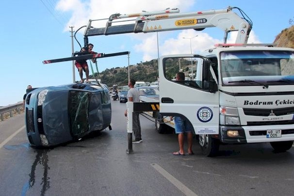 GÜRECE'DE ZİNCİRLEME TRAFİK KAZASI