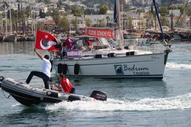 KADIN YELKENCİLER SAMSUN'A YELKEN AÇTI