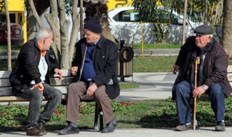 65 YAŞ ÜSTÜ'NE SOKAĞA ÇIKMA YASAĞI...