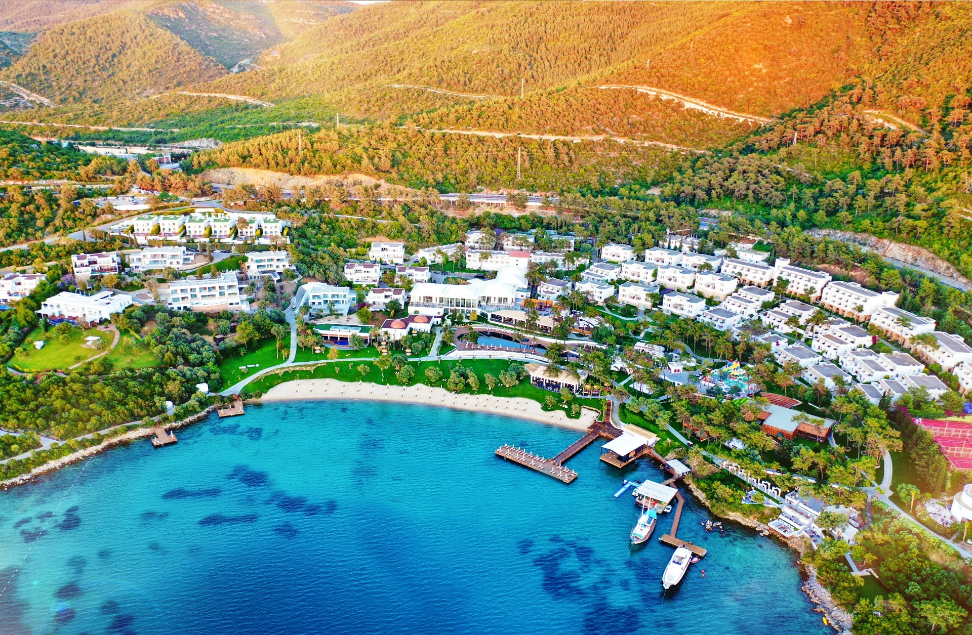 Rixos, Bodrum’a 'dünyanın en lüks otel ödülü'nü kazandırdı 