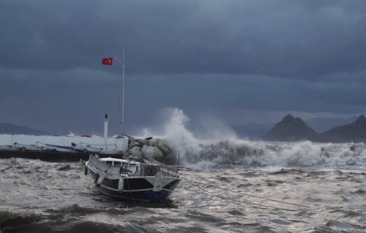 Muğla'da fırtına önlemi: Bodrum seferleri durduruldu
