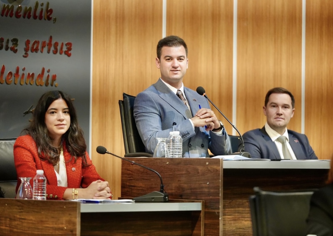Mandalinci: ‘Personel Sayısı Çok, Maaşlar Yüksek’